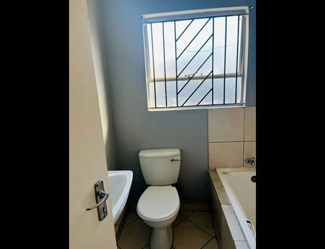 3 BEDROOM PROPERTY TO RENT IN COSMO CITY